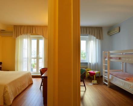 camera quadrupla con letto a castello al BW Hotel Crimea in centro a Torino - garage interno e wifi gratuita
